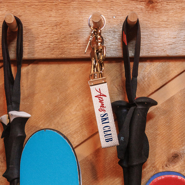 Apres Ski Club Keychain
