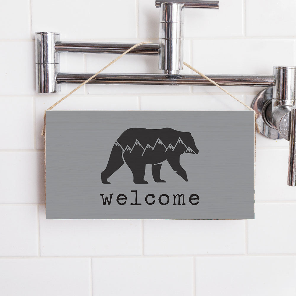 Mountain Bear Welcome Twine Sign