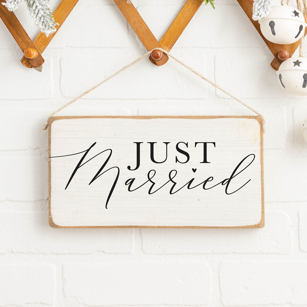 Just Married Twine Sign