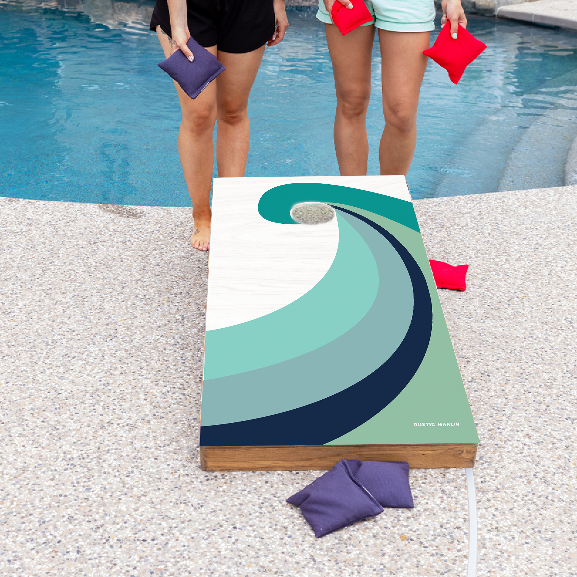 coastal-stripes-cornhole-game-set