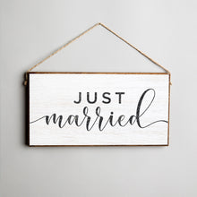Load image into Gallery viewer, Just Married Twine Hanging Sign
