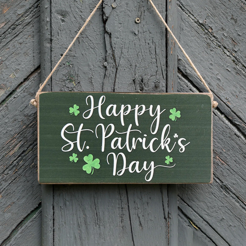Happy St. Patrick's Day Twine Hanging Sign